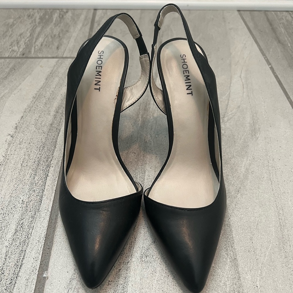 Never Worn Size 7.5 Shoemint Black Slingback Heels with Pointed Toe
